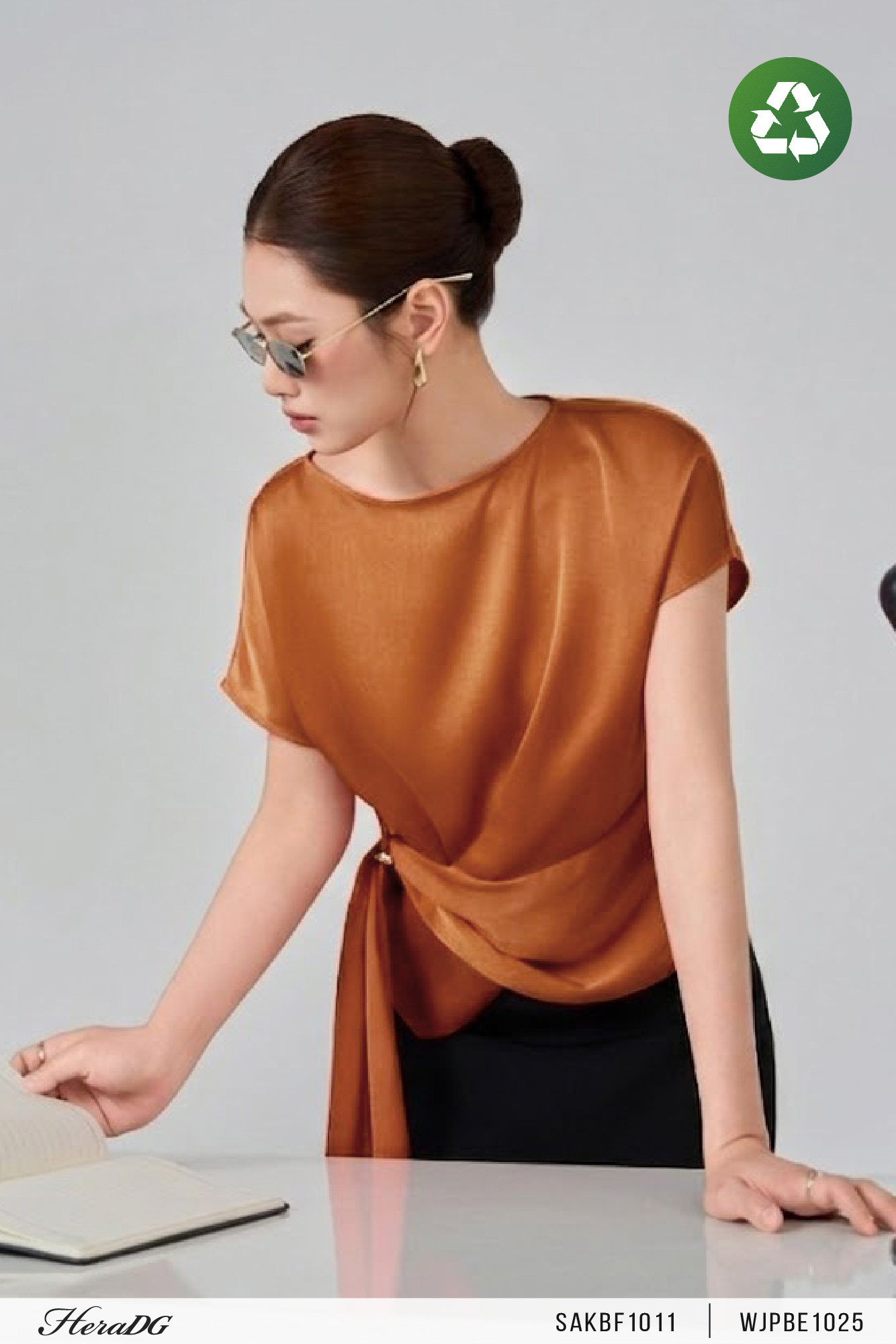 Ảnh của Áo lụa eo thắt vạt đổ